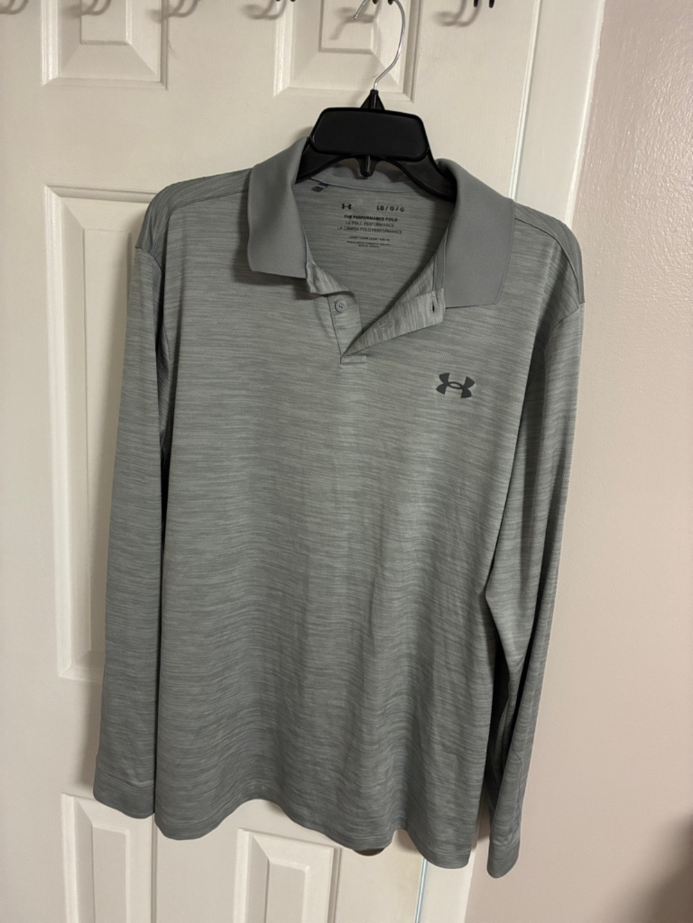 Under Armour Bundle- 5 shirts - Picture 4 of 5
